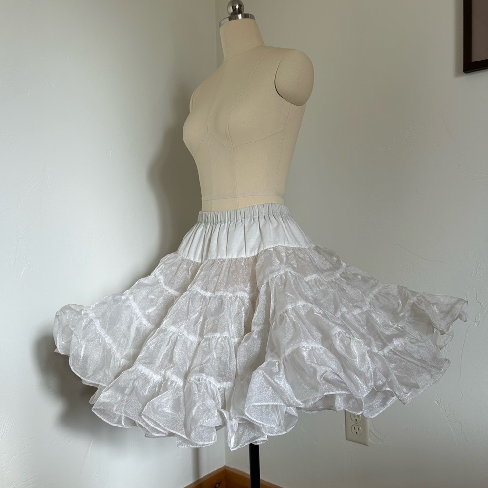 Vintage White Square Dancing Petticoat Tiered Ruffle Skirt | Fits M/L